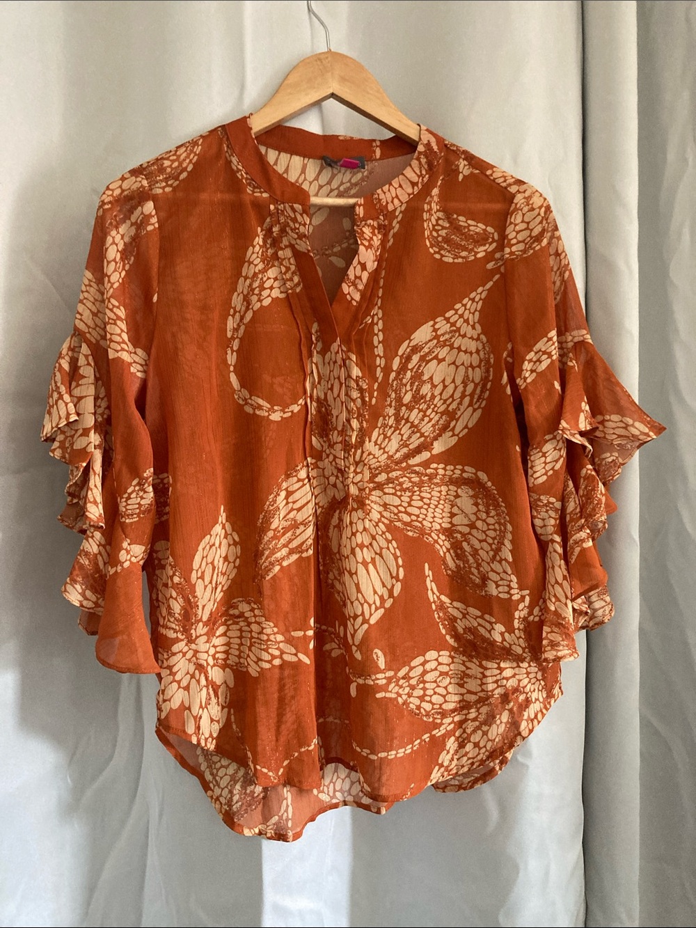 Vince Camuto Burnt Orange Floral Ruffle Sleeve Blouse